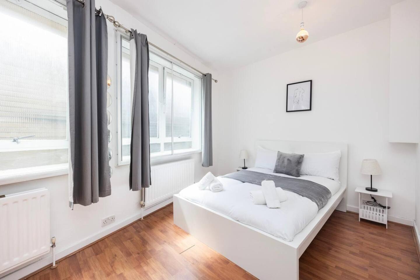 Charming 1 Bedroom By Bridge Ferienhaus *